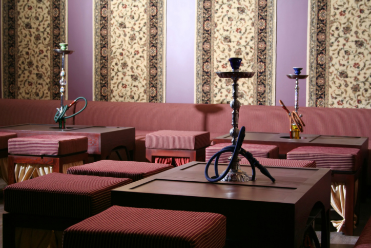 Hooking room