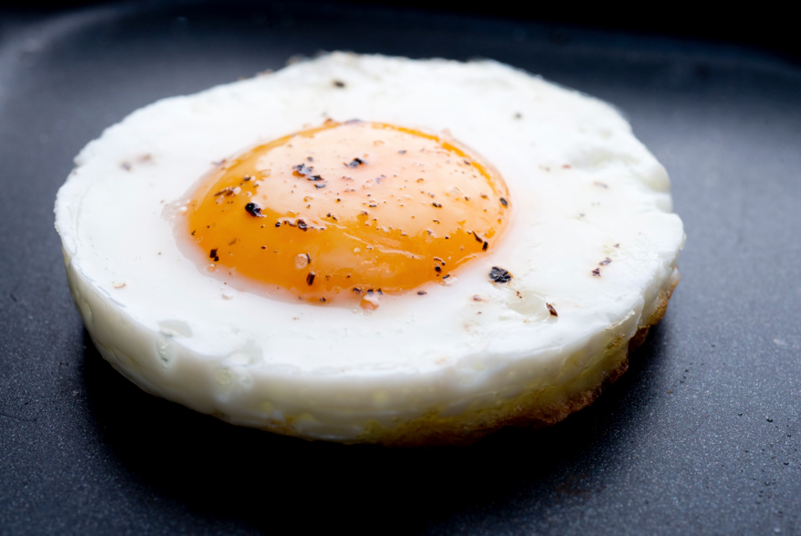 fried egg on non-stick frying pan