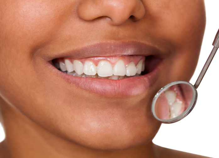 healthy woman teeth