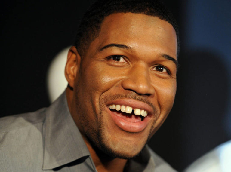 michael strahan teeth