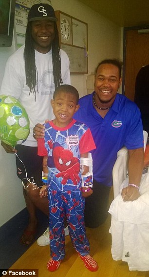 adrian peterson son dies