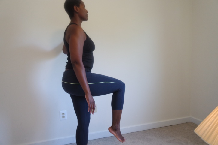 wall assisted leg lift