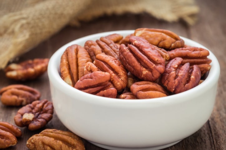 Pecan nuts in bowl
