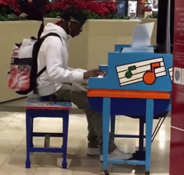 Monntel West piano