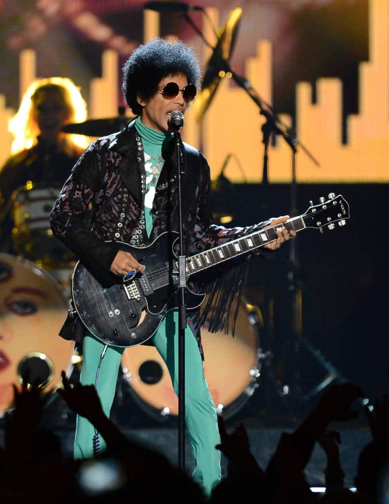 LAS VEGAS, NV - MAY 19: Musician Prince performs onstage during the 2013 Billboard Music Awards at the MGM Grand Garden Arena on May 19, 2013 in Las Vegas, Nevada. (Photo by Ethan Miller/Getty Images)