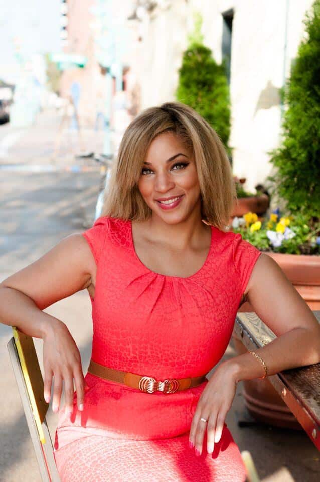 Angela Irwin #MeetMeAtHappy