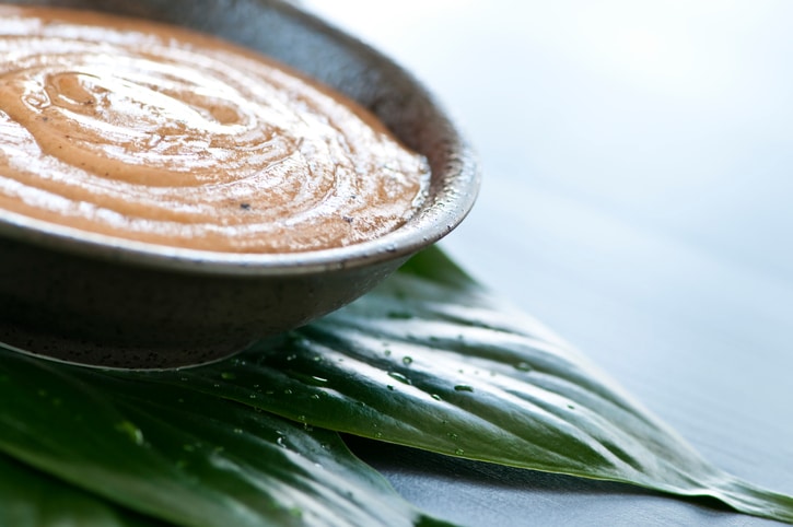 Green tea body scrub