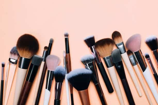 how to clean makeup brushes