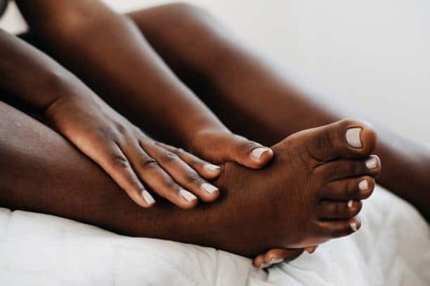 What Causes Feet To Swell