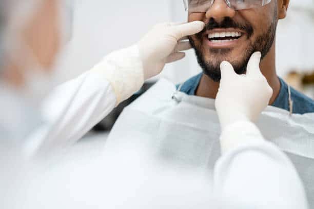 covid mouth symptoms