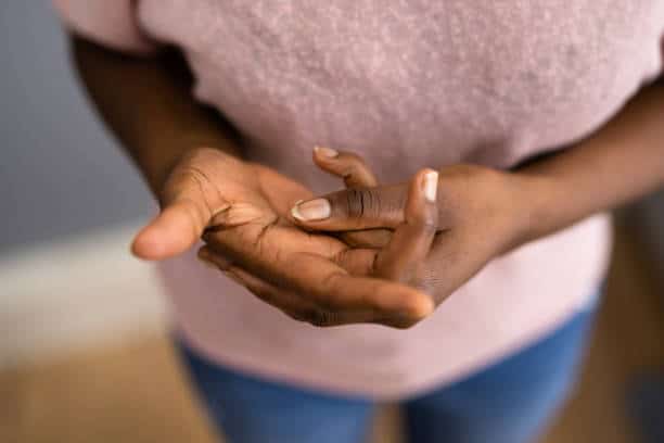 does cracking your knuckles cause arthritis